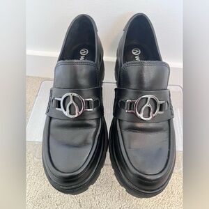 Black Wishbone Collection Chunky Loafers